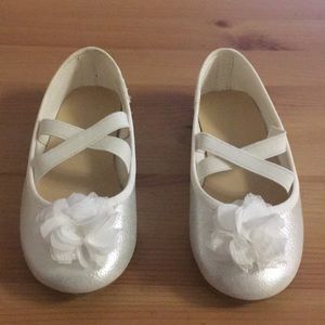 Brand new white dress shoes